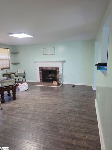 258 Bates Crossing Road, Travelers Rest, SC 29690