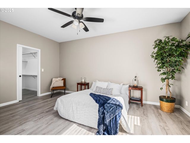 6023 MONDAVI Ln, Eugene, OR 97402