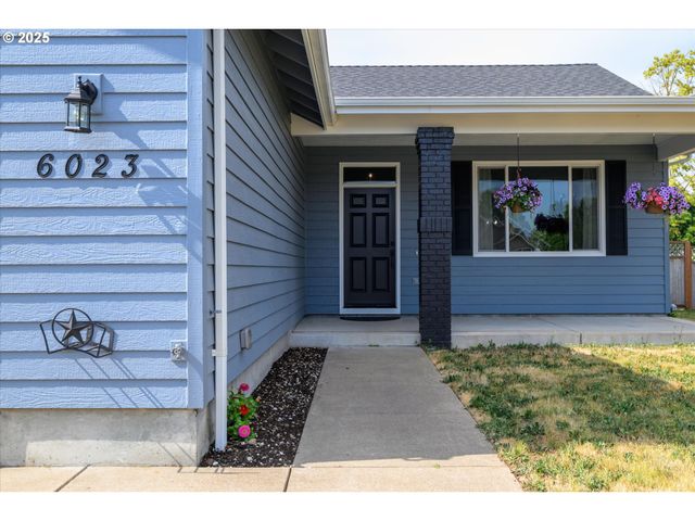 6023 MONDAVI Ln, Eugene, OR 97402