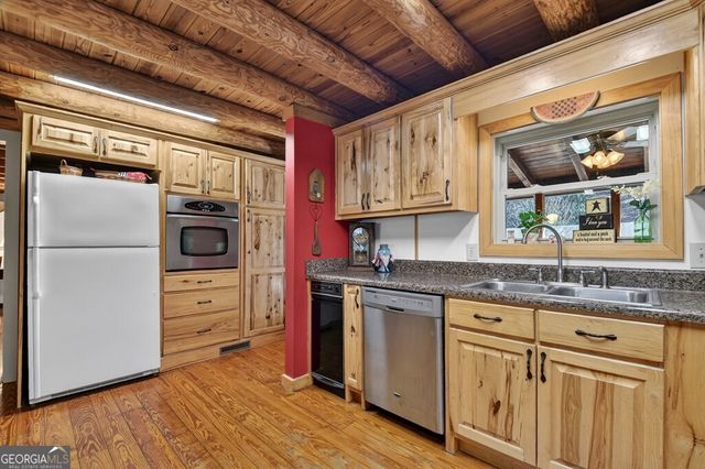 7233 Shakerag Road, Ellijay, GA 30540