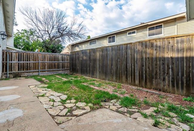 735 Valiant Circle, Garland, TX 75043