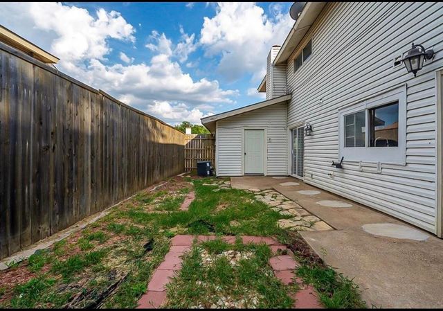735 Valiant Circle, Garland, TX 75043