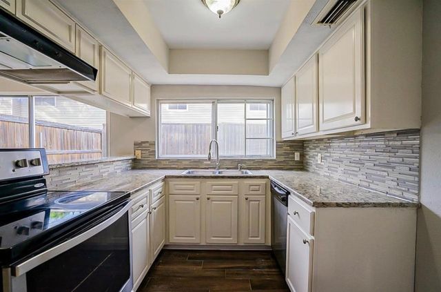 735 Valiant Circle, Garland, TX 75043