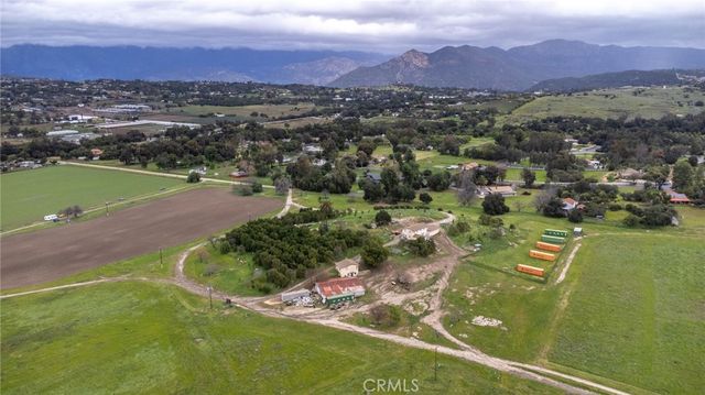 15300 Round Tree, Valley Center, CA 92082