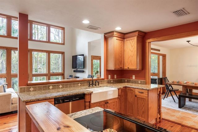 22675 NW 75TH AVENUE ROAD, Micanopy, FL 32667