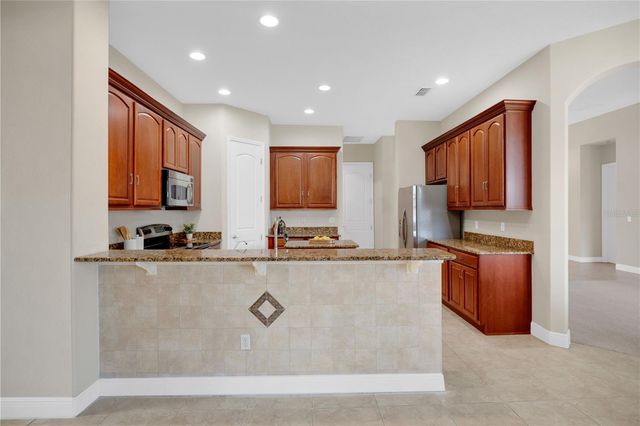 2711 SWOOP CIRCLE, Kissimmee, FL 34741