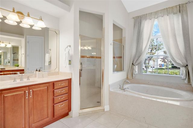 2711 SWOOP CIRCLE, Kissimmee, FL 34741