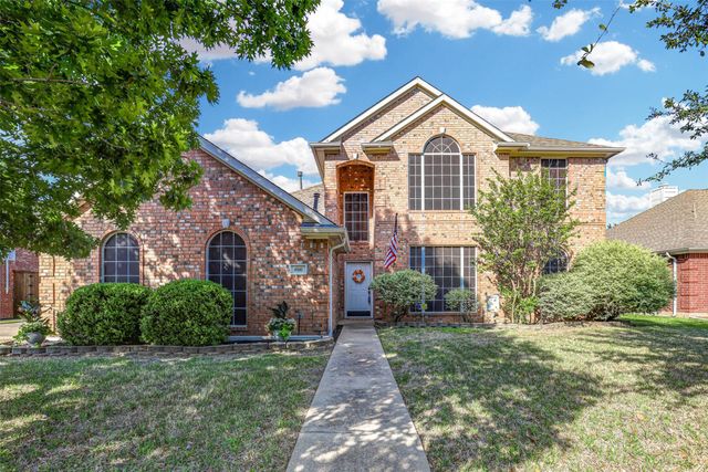 816 Flagstone Drive, Burleson, TX 76028