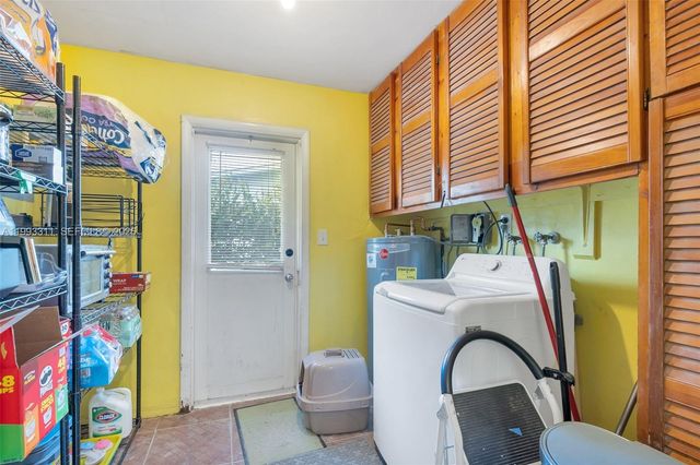 1745 SW 43rd Ave, Fort Lauderdale, FL 33317