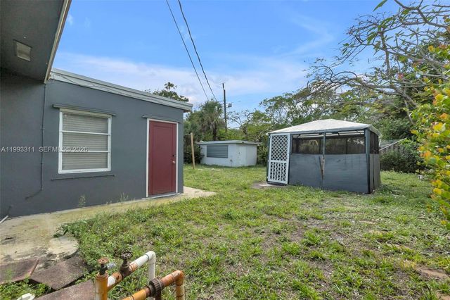 1745 SW 43rd Ave, Fort Lauderdale, FL 33317