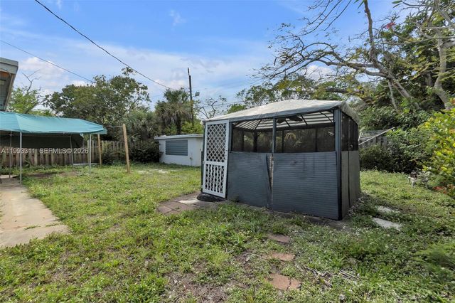 1745 SW 43rd Ave, Fort Lauderdale, FL 33317