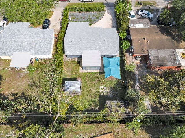 1745 SW 43rd Ave, Fort Lauderdale, FL 33317