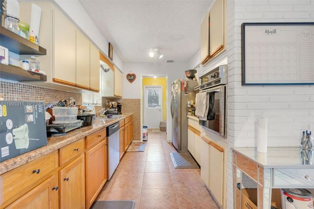 1745 SW 43rd Ave, Fort Lauderdale, FL 33317