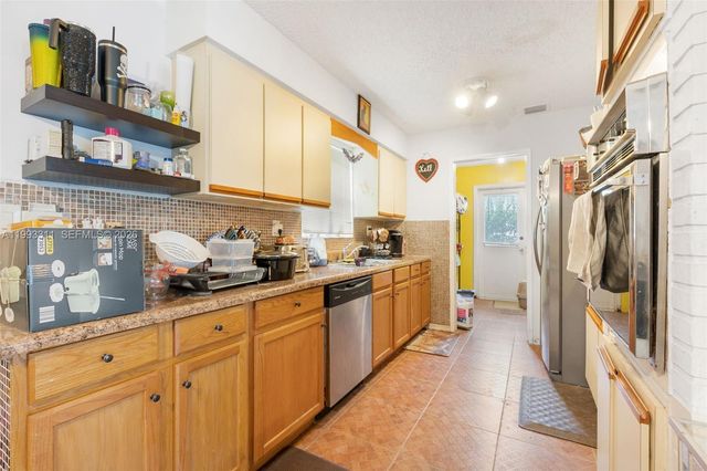 1745 SW 43rd Ave, Fort Lauderdale, FL 33317