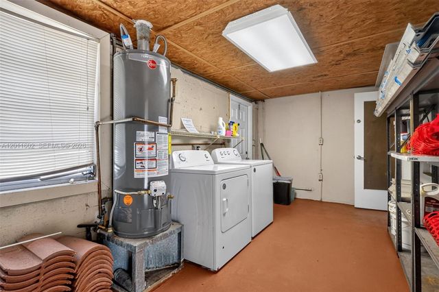 40 SE 8th Street, Dania Beach, FL 33004