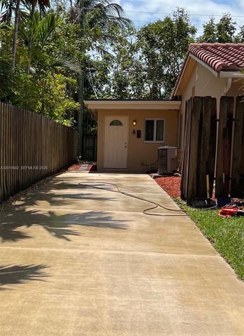 40 SE 8th Street, Dania Beach, FL 33004