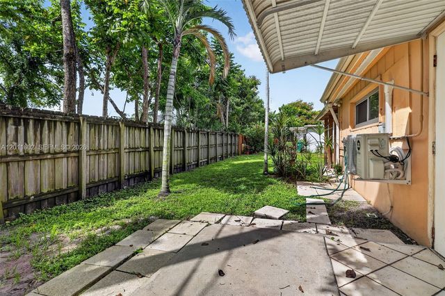 40 SE 8th Street, Dania Beach, FL 33004