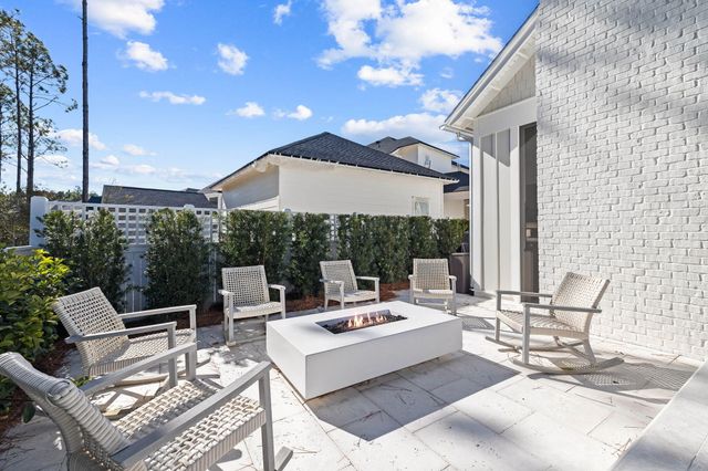 698 Medley Street, Watersound, FL 32461