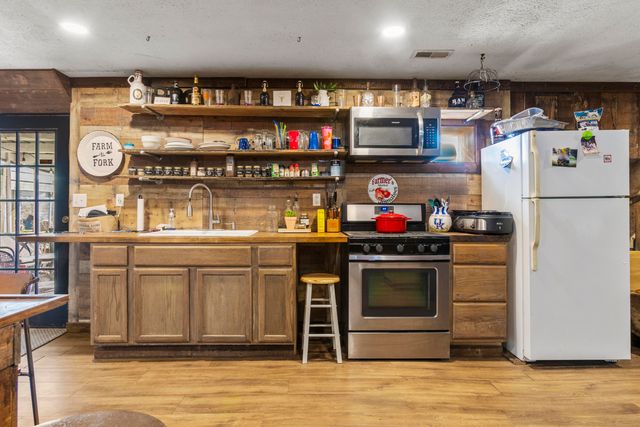 455 Davis Lane, Winchester, KY 40391