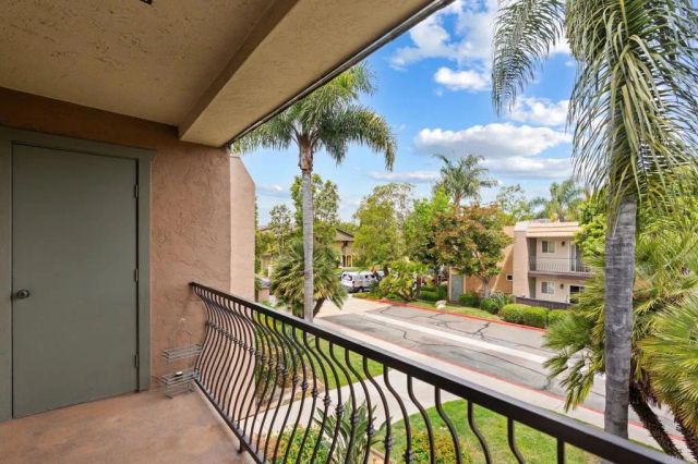 155 Avenida Descanso 202, Oceanside, CA 92057