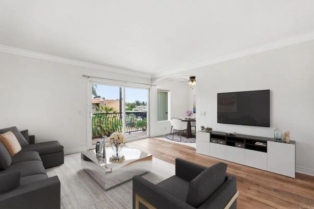 155 Avenida Descanso 202, Oceanside, CA 92057