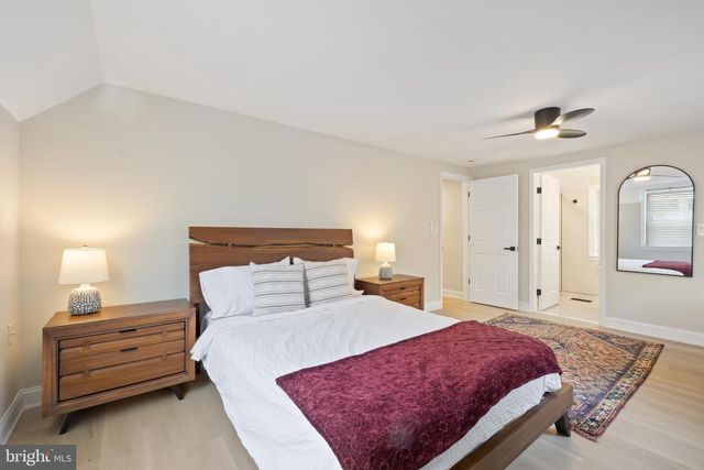 4225 E WEST HWY, Bethesda, MD 20814