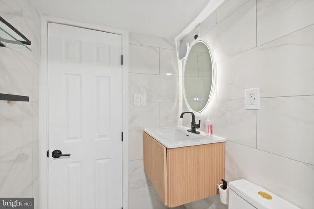 4225 E WEST HWY, Bethesda, MD 20814