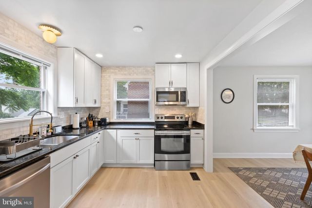 4225 E WEST HWY, Bethesda, MD 20814