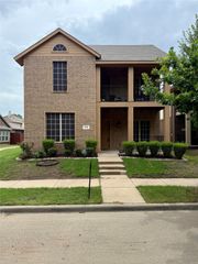 243 Haywood Circle, Lancaster, TX 75146