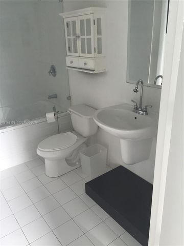 690 SW 1st Ct 1021, Miami, FL 33130