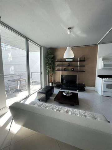 690 SW 1st Ct 1021, Miami, FL 33130