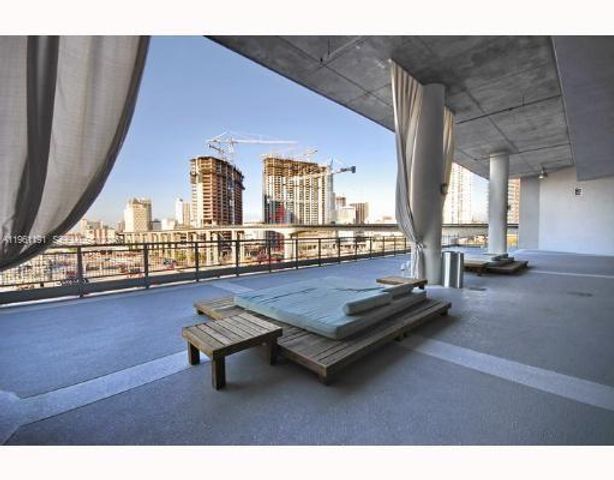 690 SW 1st Ct 1021, Miami, FL 33130