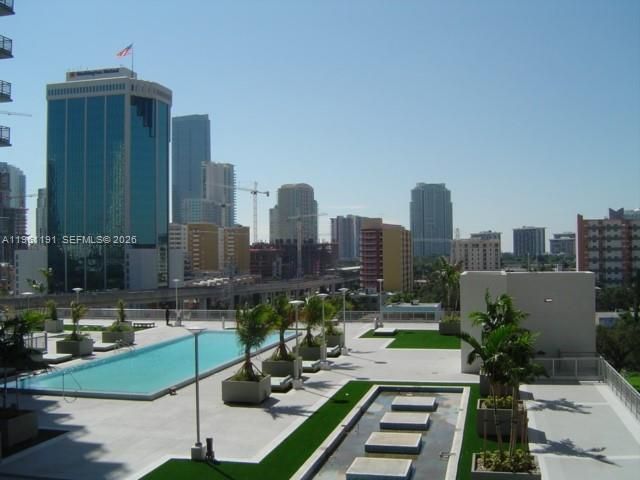 690 SW 1st Ct 1021, Miami, FL 33130