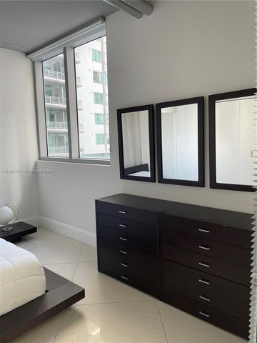 690 SW 1st Ct 1021, Miami, FL 33130