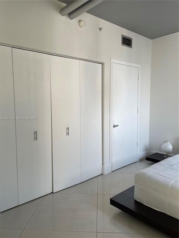 690 SW 1st Ct 1021, Miami, FL 33130