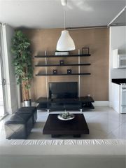 690 SW 1st Ct 1021, Miami, FL 33130