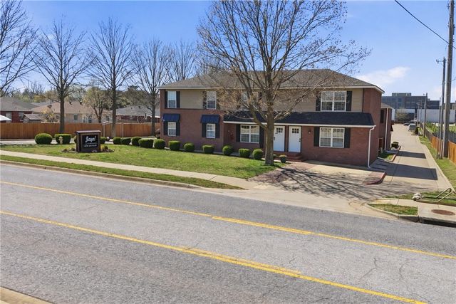 2300 SE Jayel Terrace 3, Bentonville, AR 72712