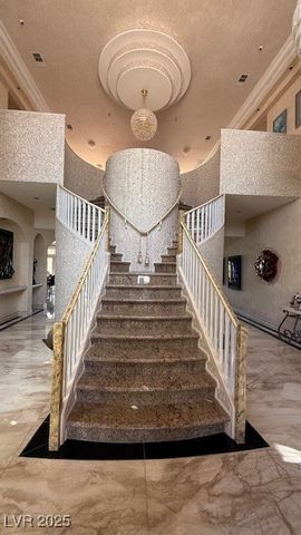 2200 PURPLE MAJESTY Court, Las Vegas, NV 89117