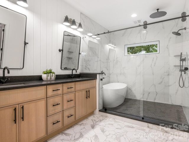 3601 Woody Grove Lane, Charlotte, NC 28210