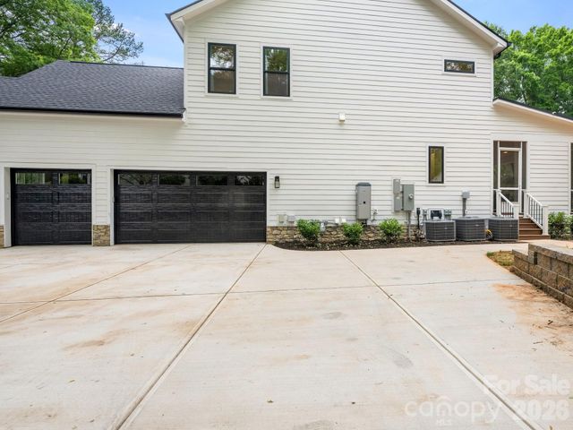 3601 Woody Grove Lane, Charlotte, NC 28210