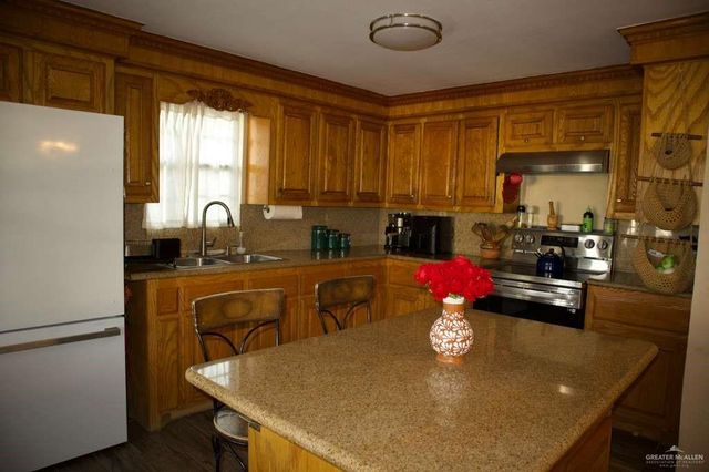 15505 Ebony Street, Edinburg, TX 78541