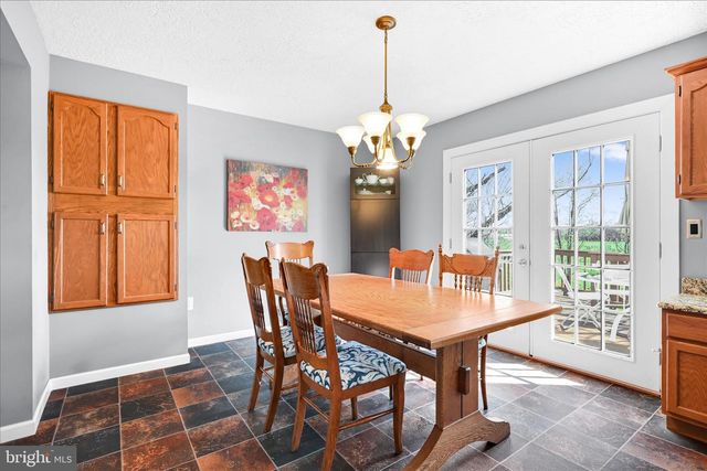 4285 HIGHLAND RD, Elizabethtown, PA 17022