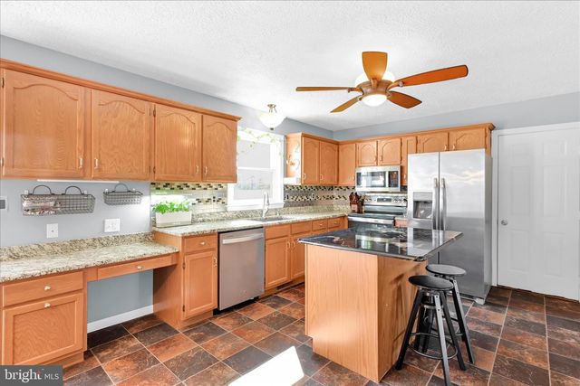 4285 HIGHLAND RD, Elizabethtown, PA 17022