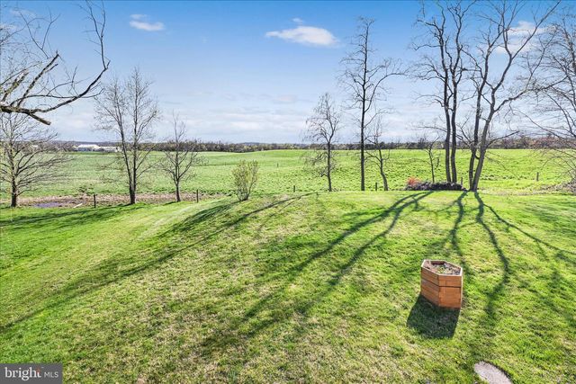 4285 HIGHLAND RD, Elizabethtown, PA 17022