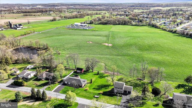 4285 HIGHLAND RD, Elizabethtown, PA 17022