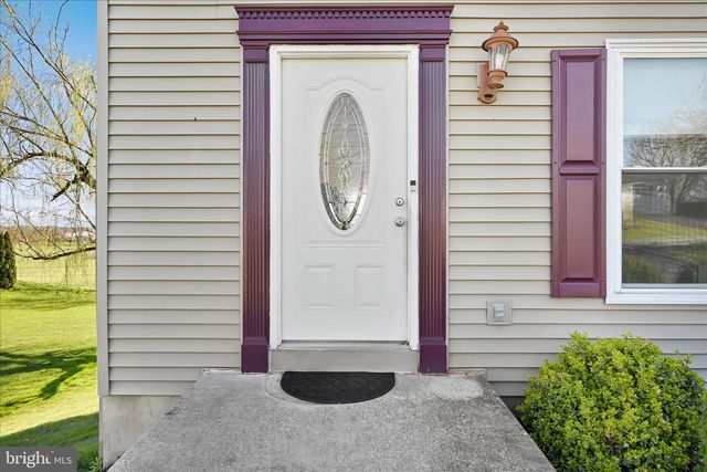 4285 HIGHLAND RD, Elizabethtown, PA 17022