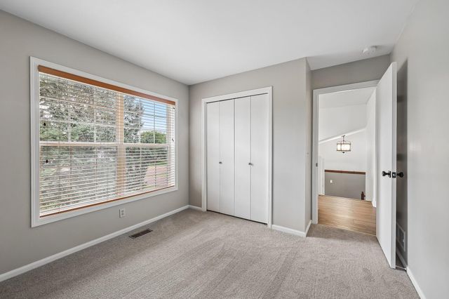 3460 Commonwealth Avenue, Woodbury, MN 55125
