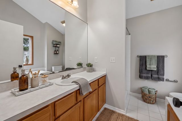 3460 Commonwealth Avenue, Woodbury, MN 55125