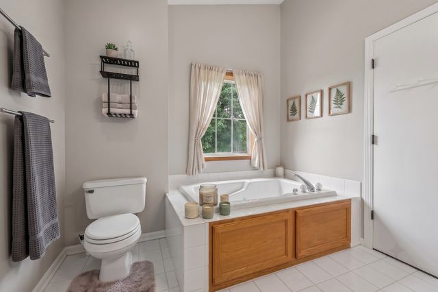 3460 Commonwealth Avenue, Woodbury, MN 55125