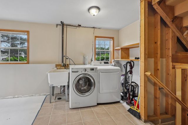 3460 Commonwealth Avenue, Woodbury, MN 55125